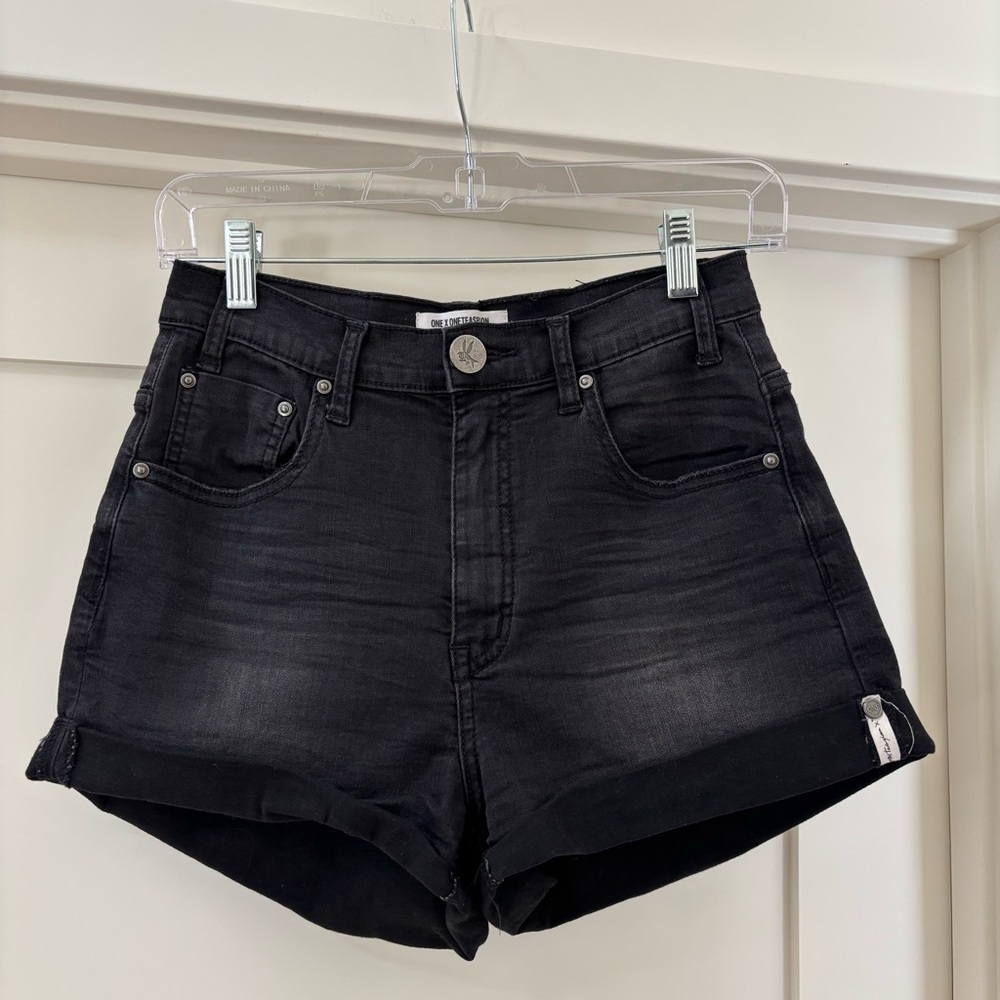 One x One Teaspoon Harlets High-Rise Black Denim Shorts with Rolled Hem 27